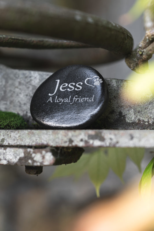 Black Pebble Memorial Pet Plaque